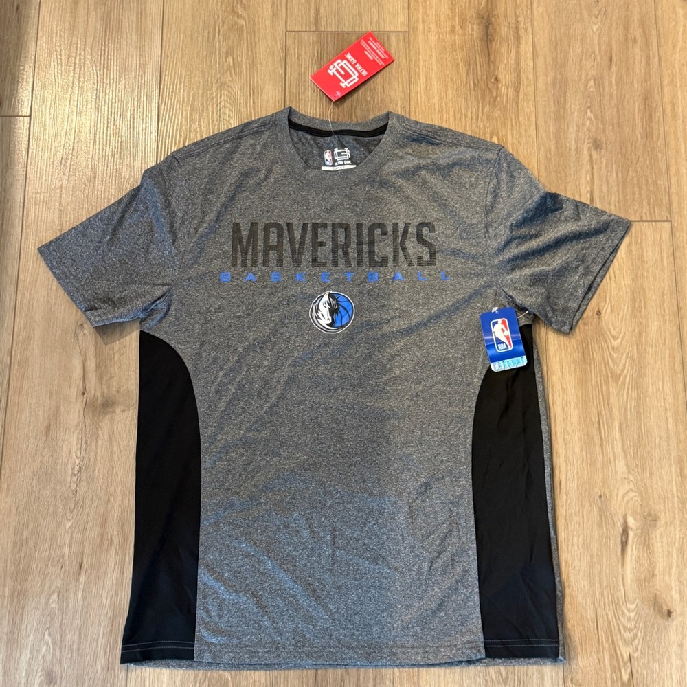 Dallas Mavericks Basketball Ultra Game NBA T Shirt Large NWT